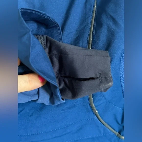 Lululemon Running Jacket - Excellent Used Condition - Picture 7 of 7